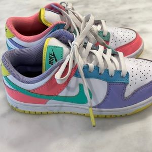 Nike Dunks Low Easter